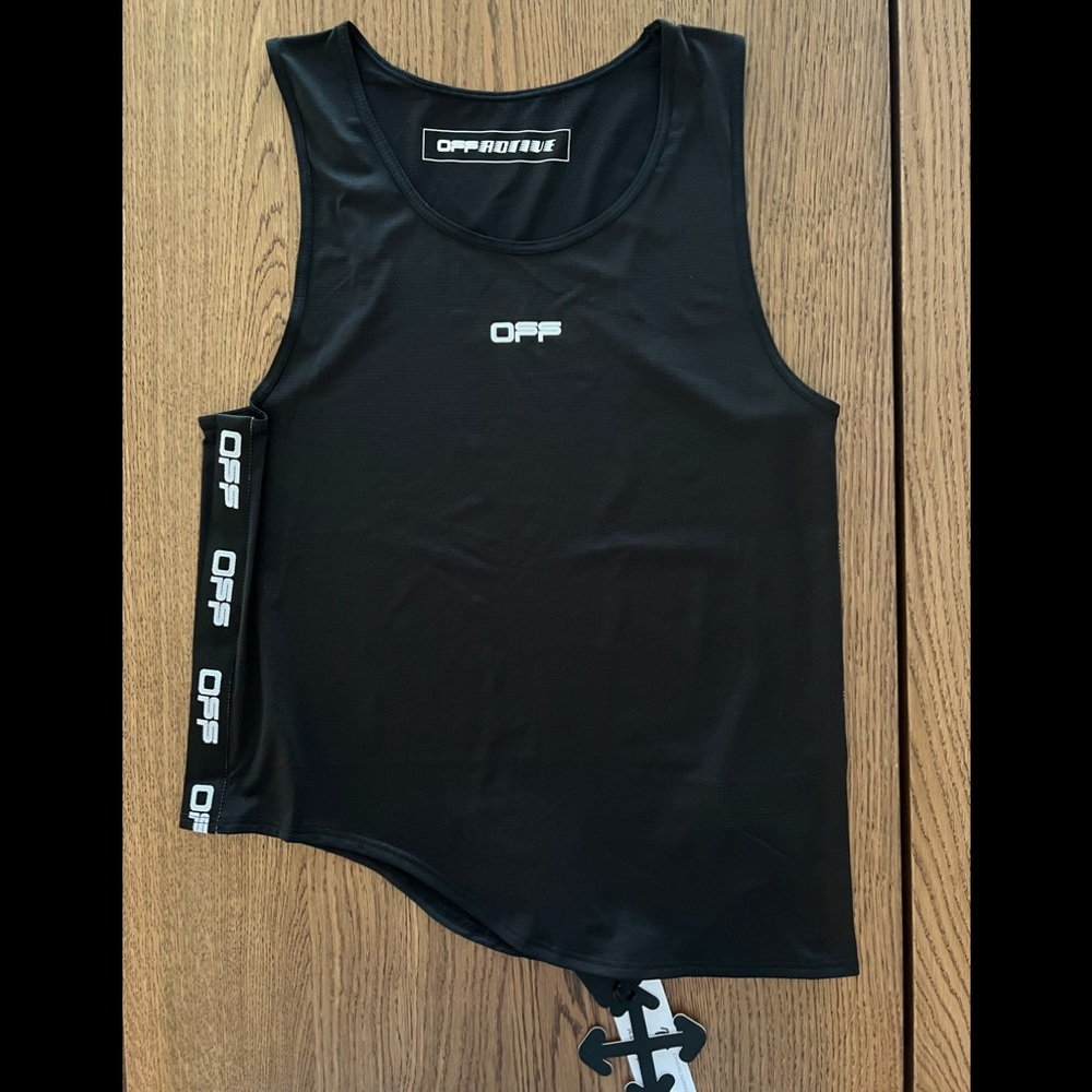 Brand new Off-White top